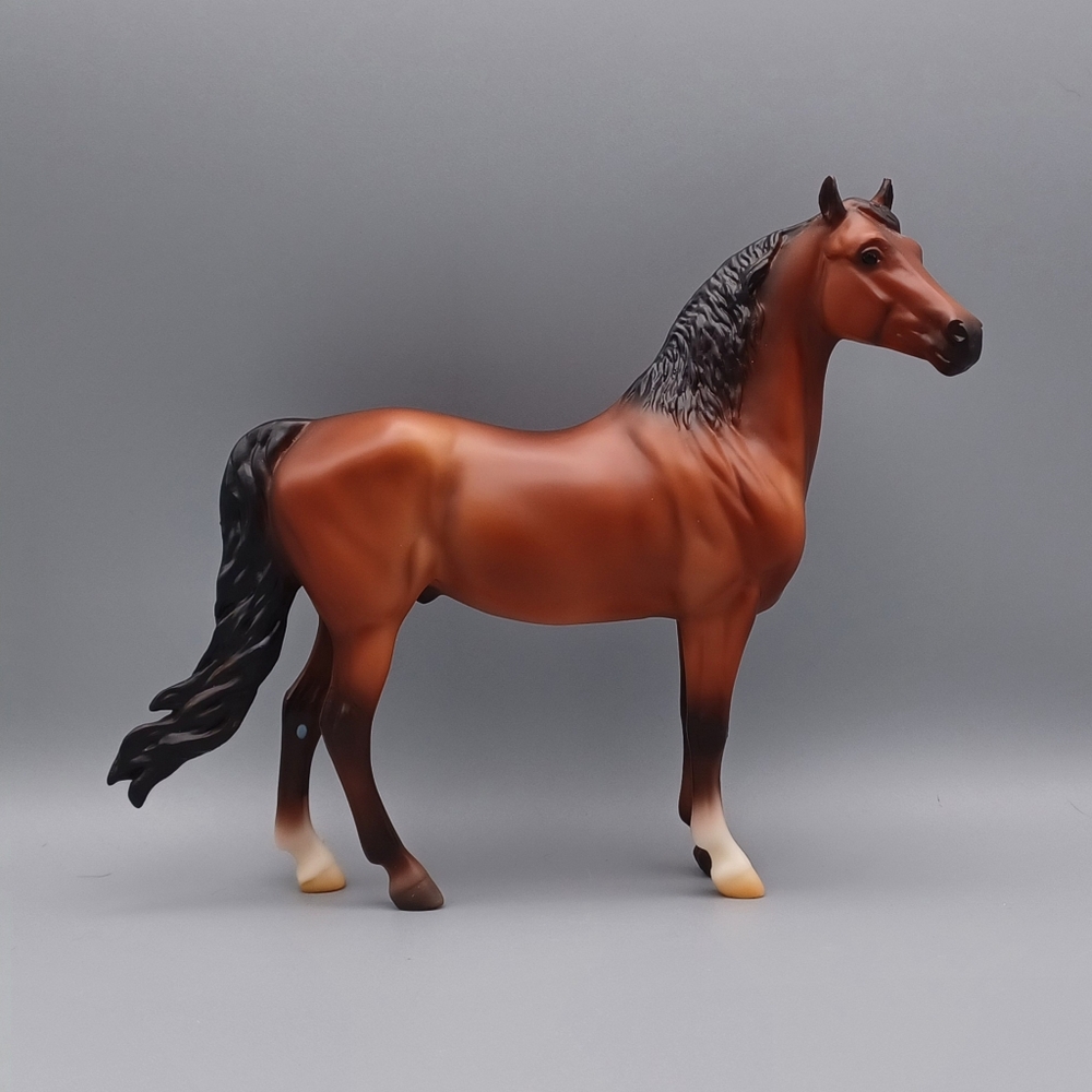 Breyer Classic Bright Bay Morgan